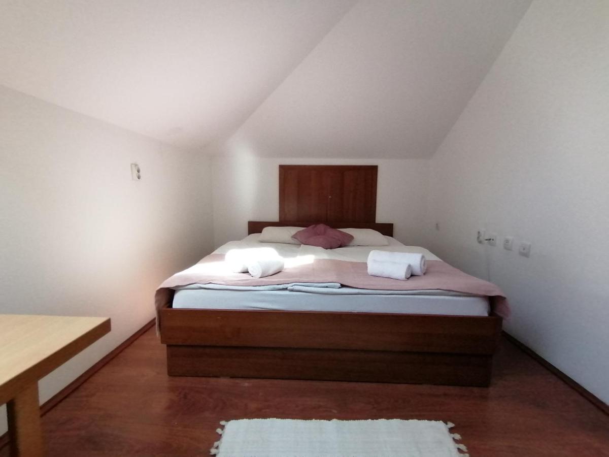 Mon Accommodation Free Parking Ni Εξωτερικό φωτογραφία