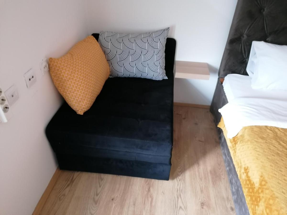 Mon Accommodation Free Parking Ni Εξωτερικό φωτογραφία